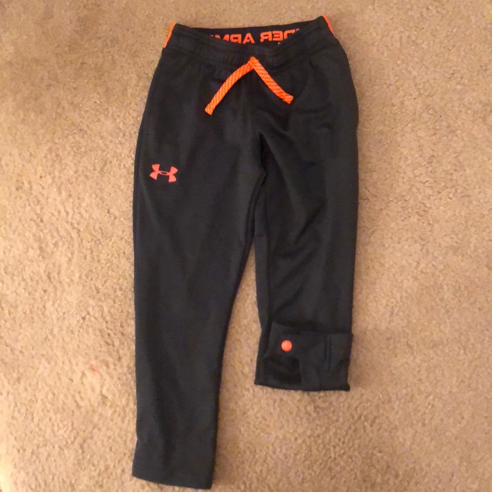 Never worn athletic pants UA!